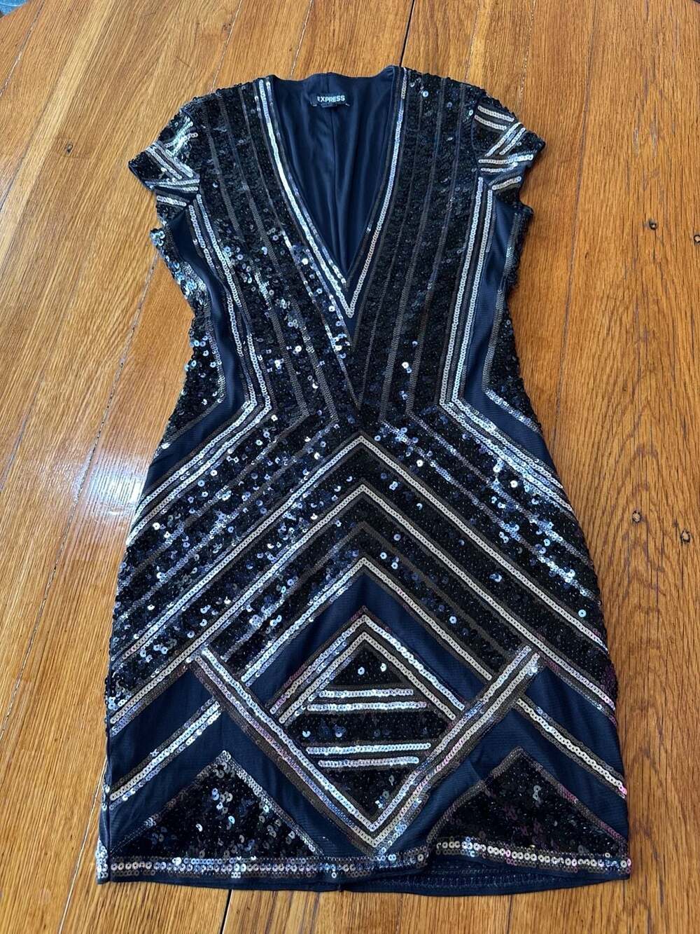 Express Sequin Mini Dress Size S Petite Black Silver V-Neck Cocktail